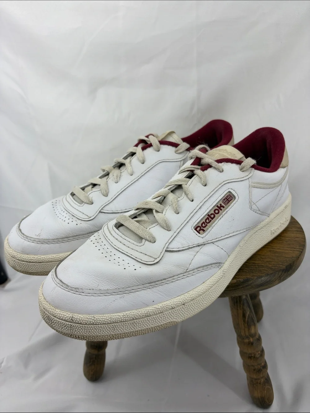 Reebok Club C 85 Classic with Leather Sneakers w/ Maroon Accents, Mens sz 12